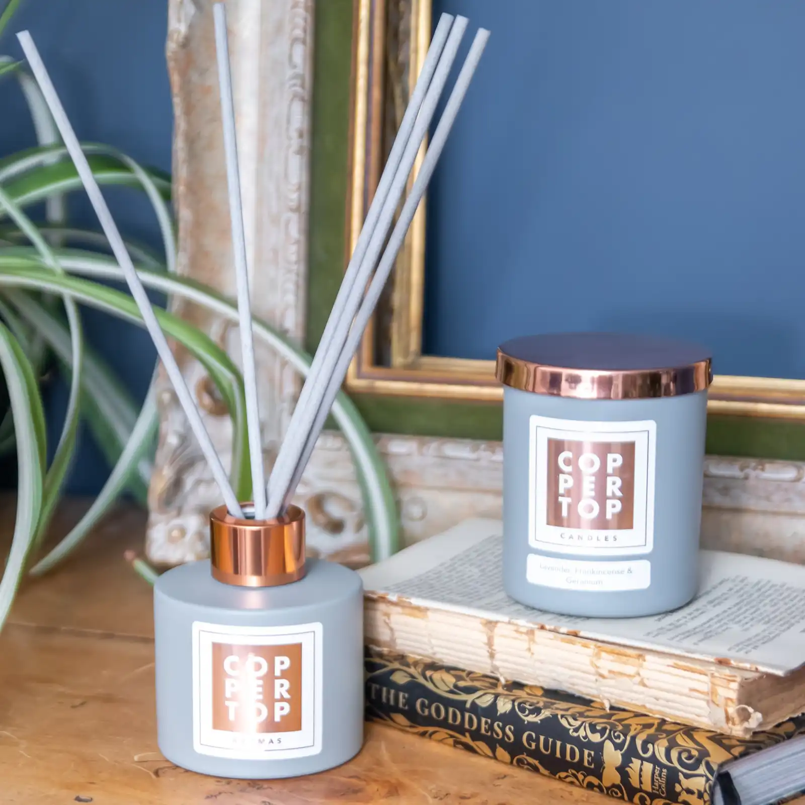 Thumbnail: Rose & Oud Aromatherapy Room Diffuser