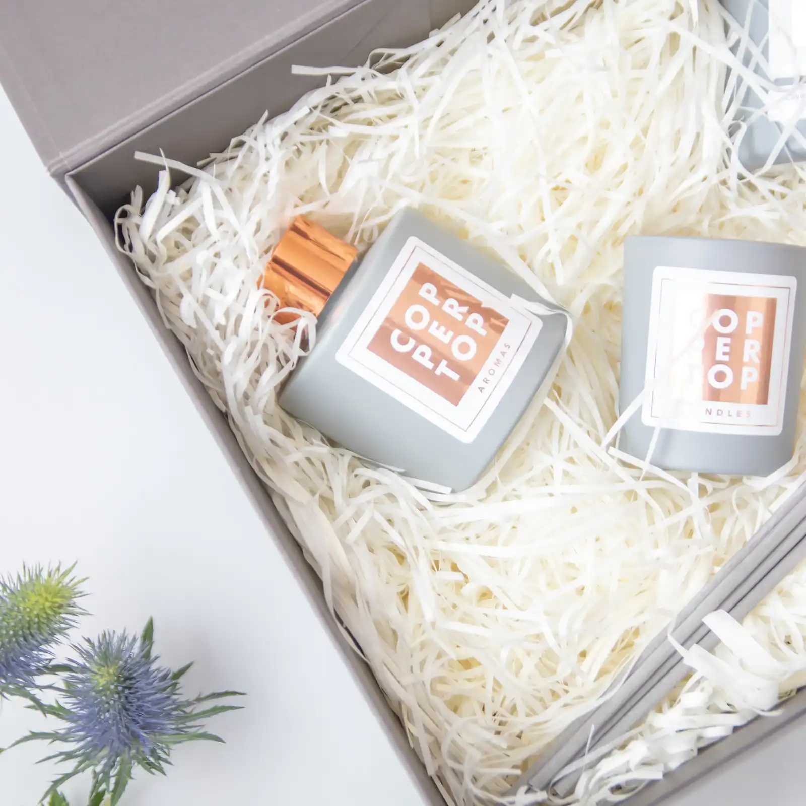 Thumbnail: Medium Aromatherapy Candle & Room Diffuser Gift Set
